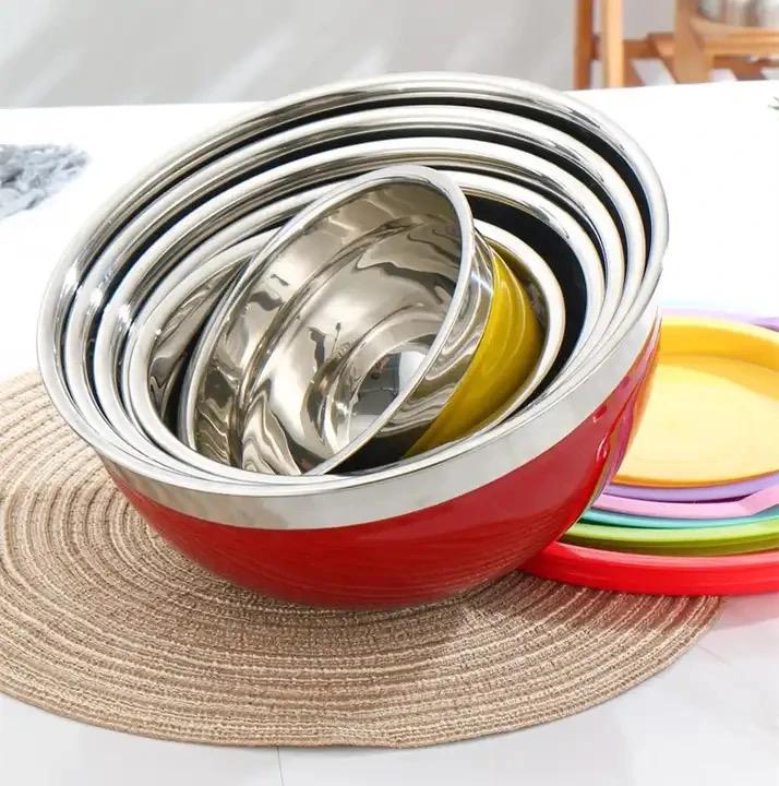 7 Pieces Stanless Steel Large Salad Bowl Set With Leakproof Lids Sizes - 18/20/ 22/24/26/28/30cm