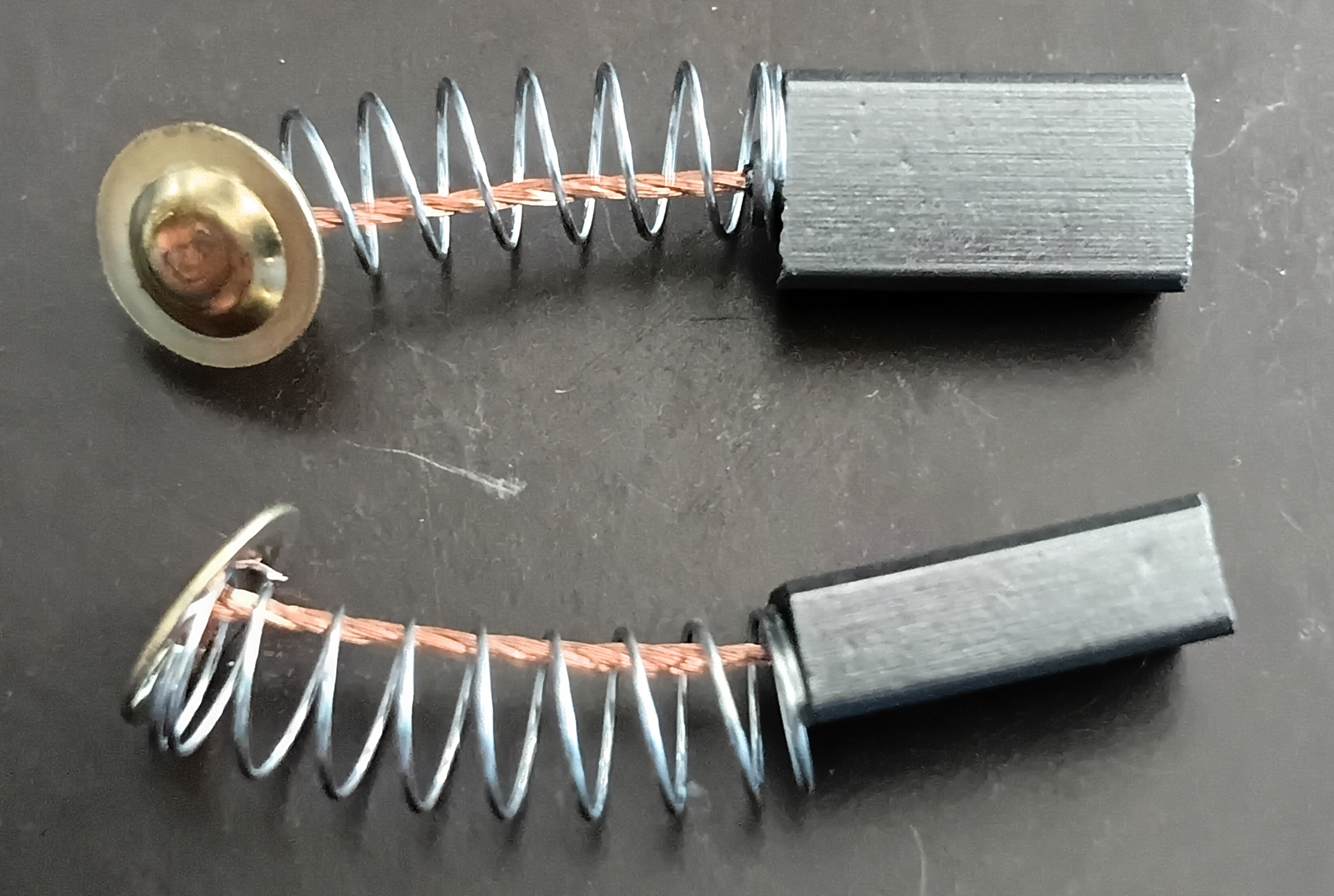 PB004-22 Makute spring 14(L)x8(W)x5(H)mm| Carbon Brushes| Carpentry Tools & Equipment